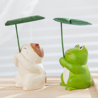 Hand-Carved Cute Frogs and Cats