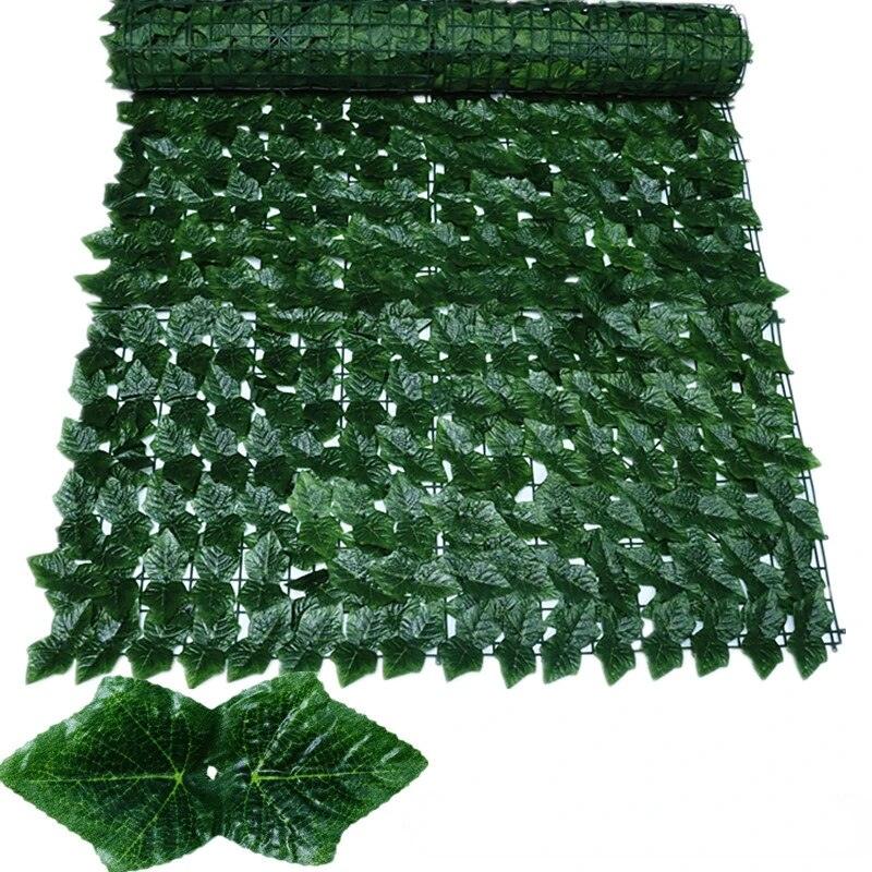 Stylish Privacy: Lifelike Artificial Hedge Fence for Gardens and Balconies! - chicnests