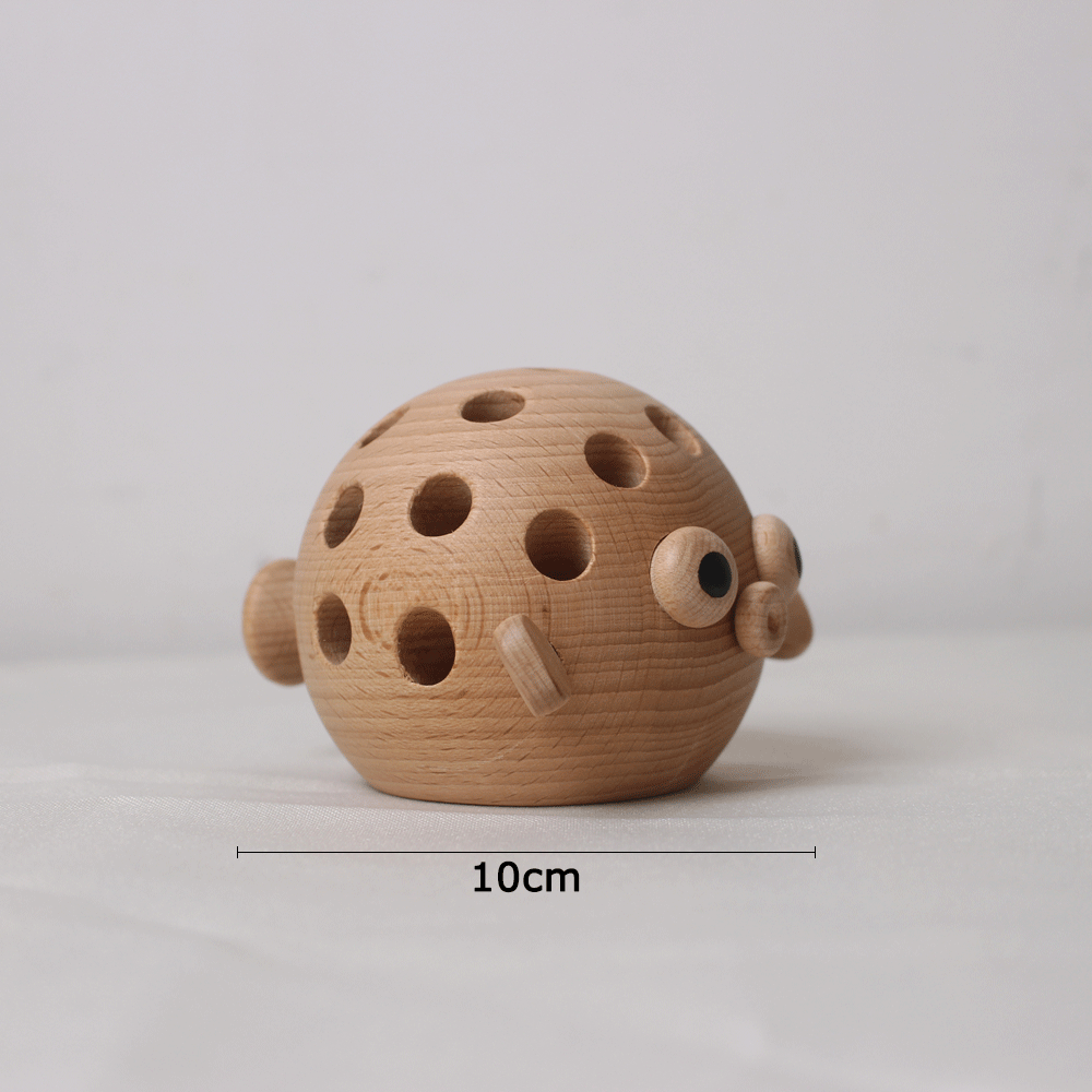 Creative multifunctional fugu pen holder