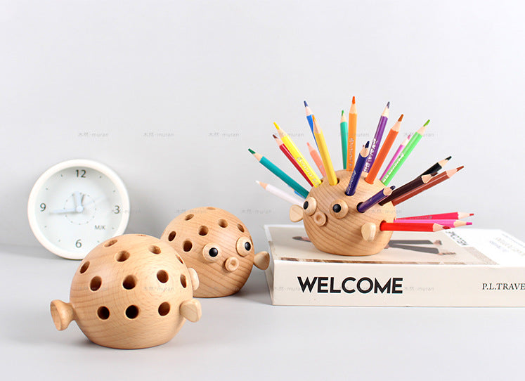 Creative multifunctional fugu pen holder