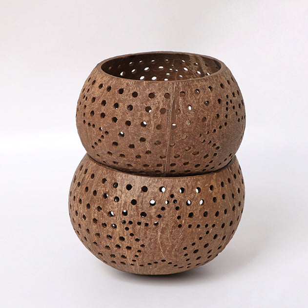 Coconut shell star candle cup